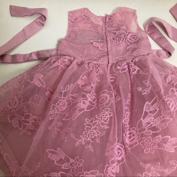 Luxury Embroidered Pearl Princess Girl Dress - Picture 10 of 11